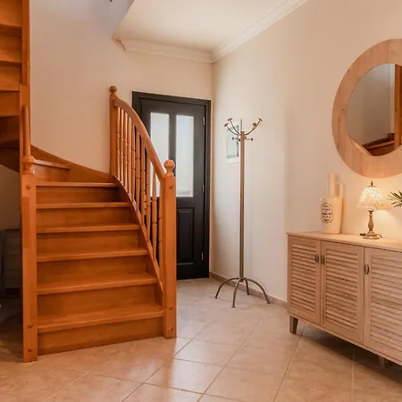 Vila Clearvue Krinias