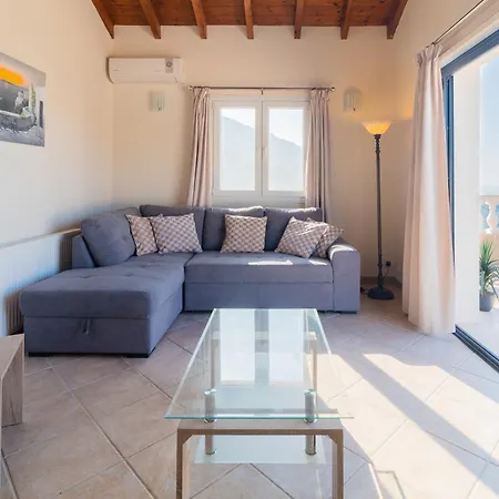 Clearvue Villa *